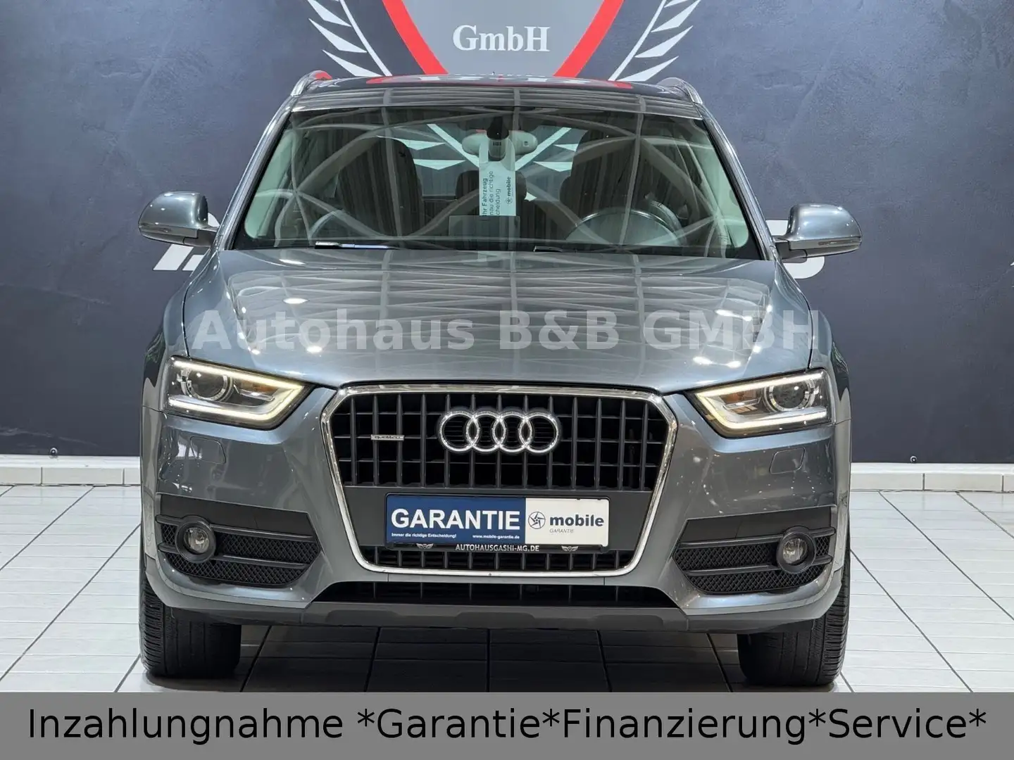 Audi Q3 2.0 TFSI Quattro*1.HD*Leder*Navi*Xenon*AHK Grau - 2