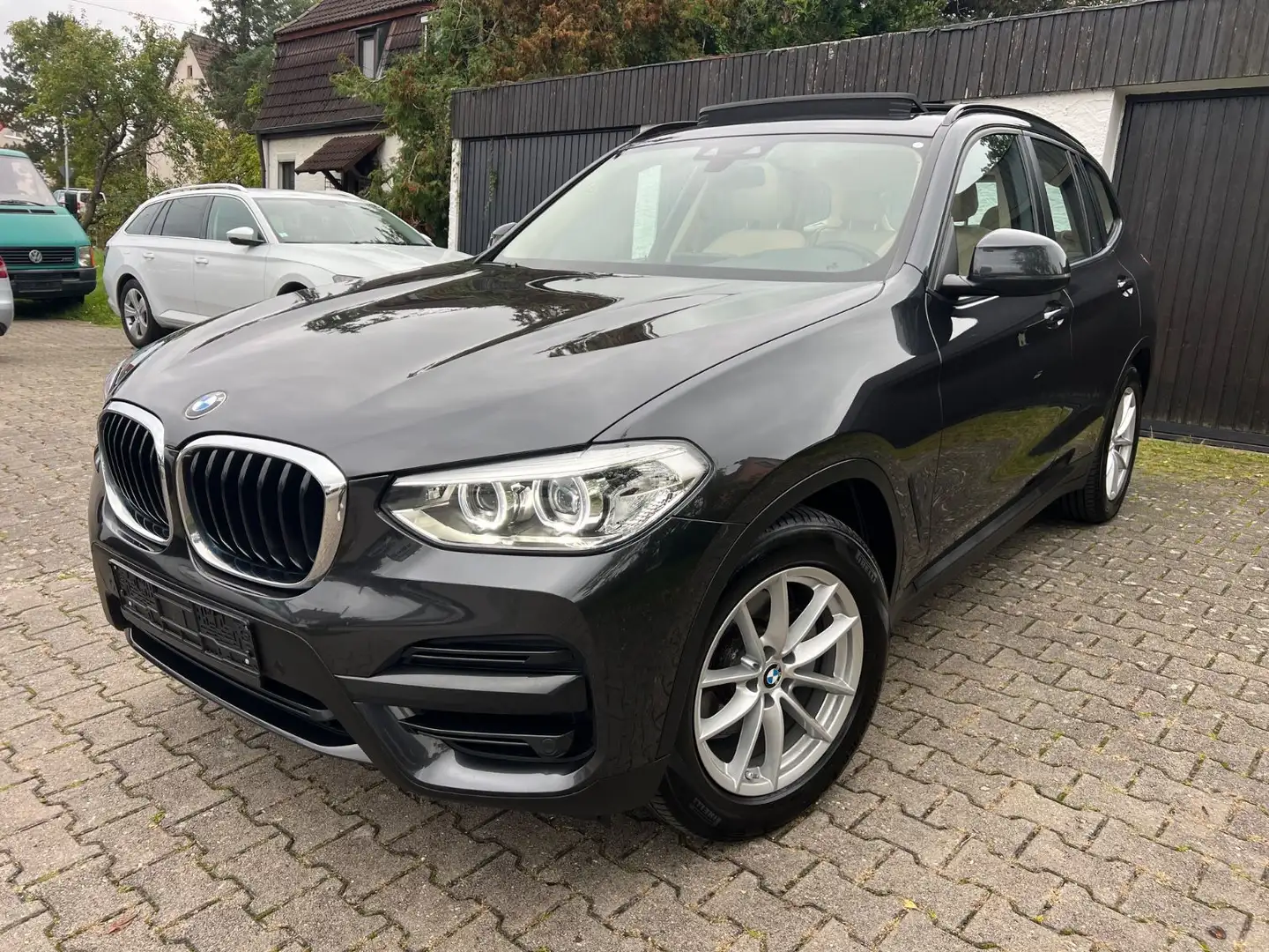 BMW X3 sDrive 18 d Aut.*LED*Pano*Virtual*Kam* Grau - 1