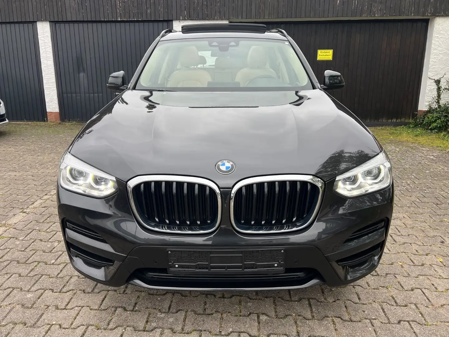 BMW X3 sDrive 18 d Aut.*LED*Pano*Virtual*Kam* Grau - 2