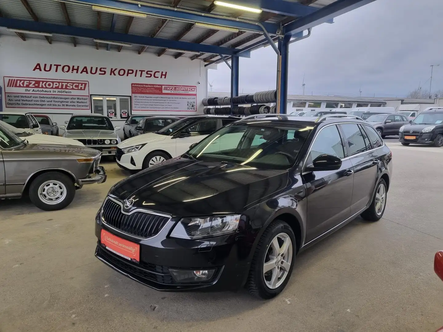 Skoda Octavia Octavia 1,0 Kombi Style - Topzustand! Schwarz - 1