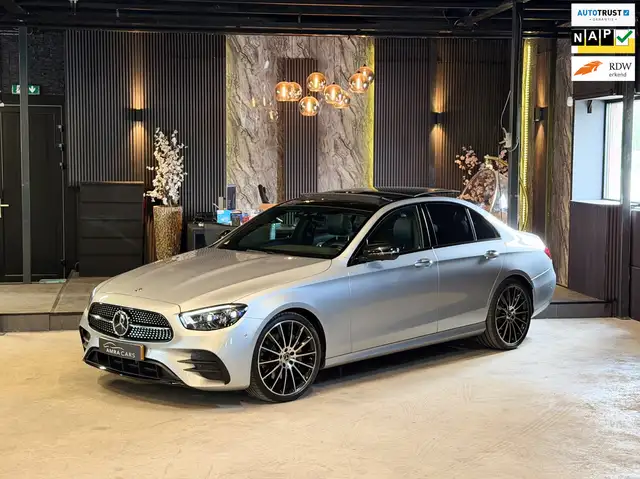Mercedes-Benz E 200 AMG Line|Pano|Sfeer|Memory|Burmester|Vol!