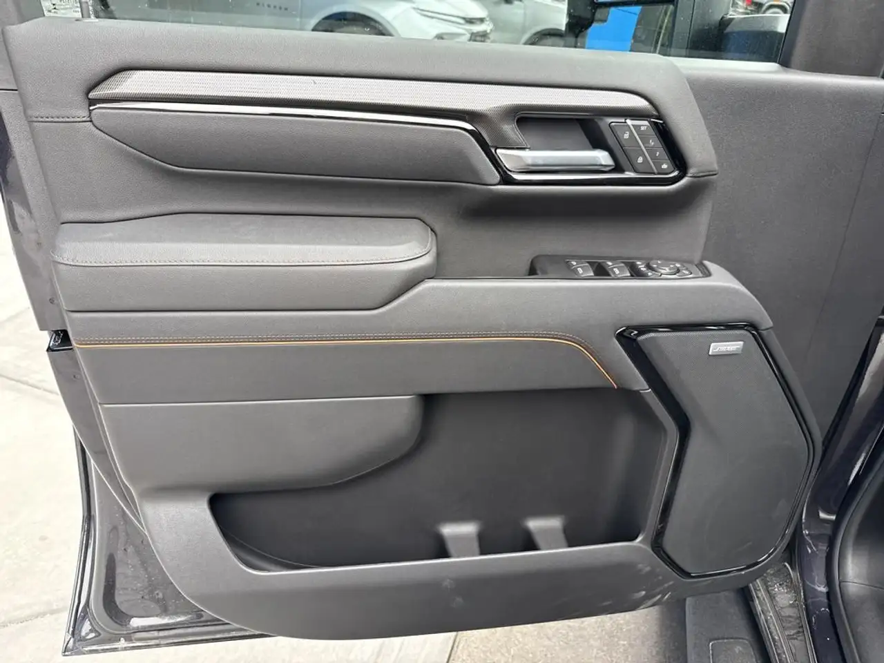GMC Sierra 3500HD снимка GMC Sierra 3500HD