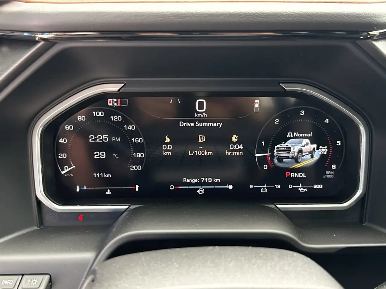 GMC Sierra 3500HD снимка GMC Sierra 3500HD