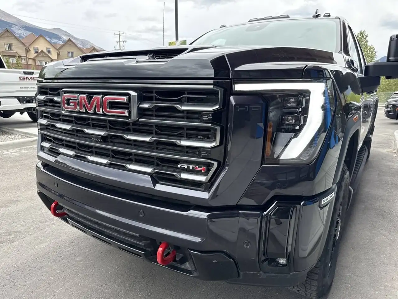 GMC Sierra 3500HD снимка GMC Sierra 3500HD