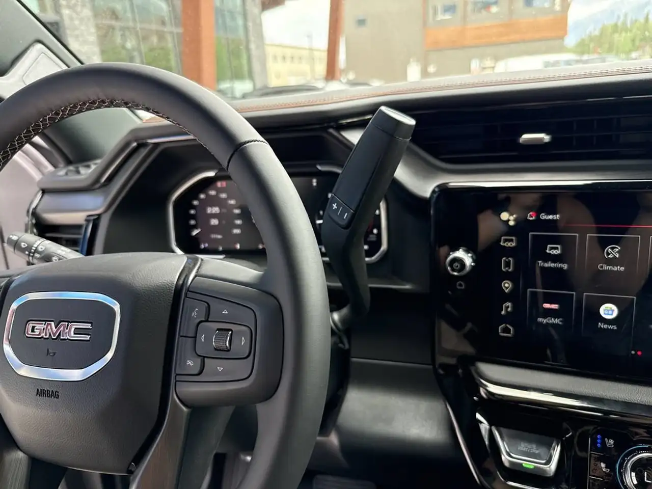 GMC Sierra 3500HD снимка GMC Sierra 3500HD