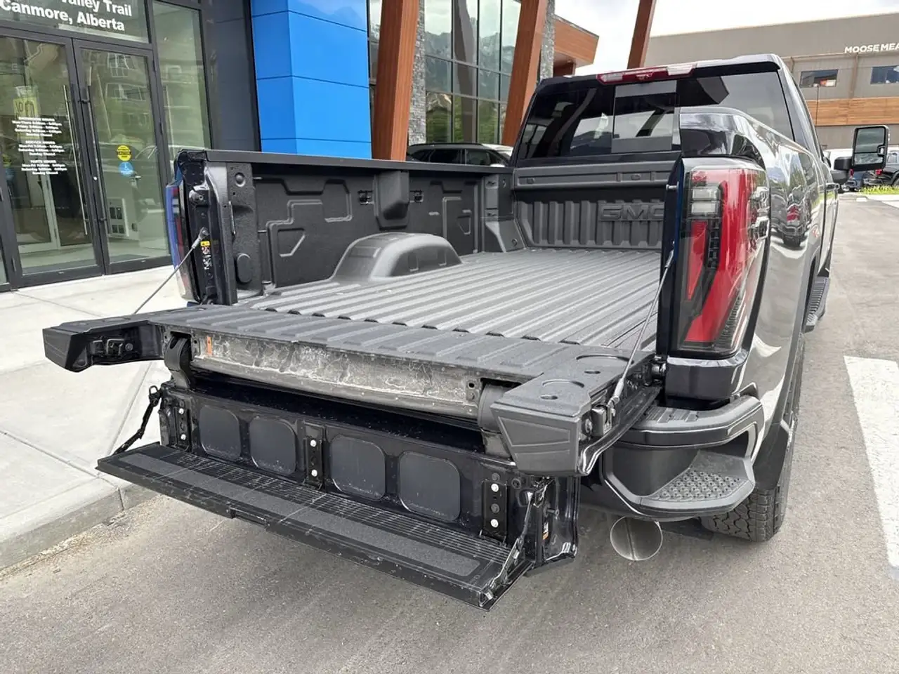 GMC Sierra 3500HD снимка GMC Sierra 3500HD