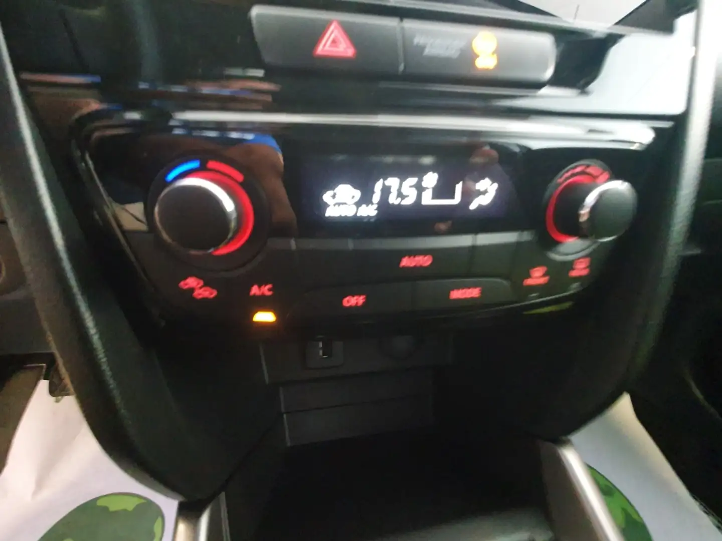 Suzuki Vitara 1.4T Mild Hybrid S3 Gris - 1