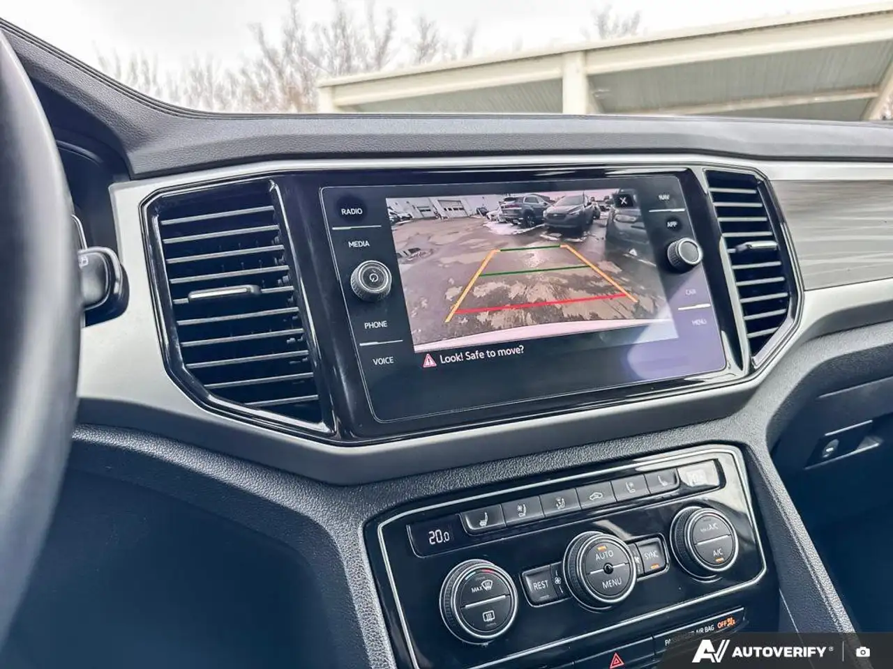 Volkswagen Atlas снимка Volkswagen Atlas