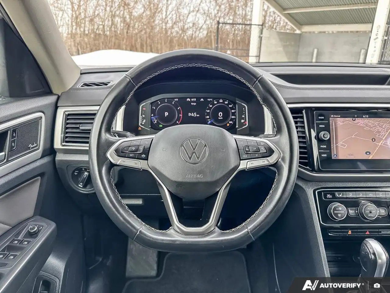 Volkswagen Atlas снимка Volkswagen Atlas