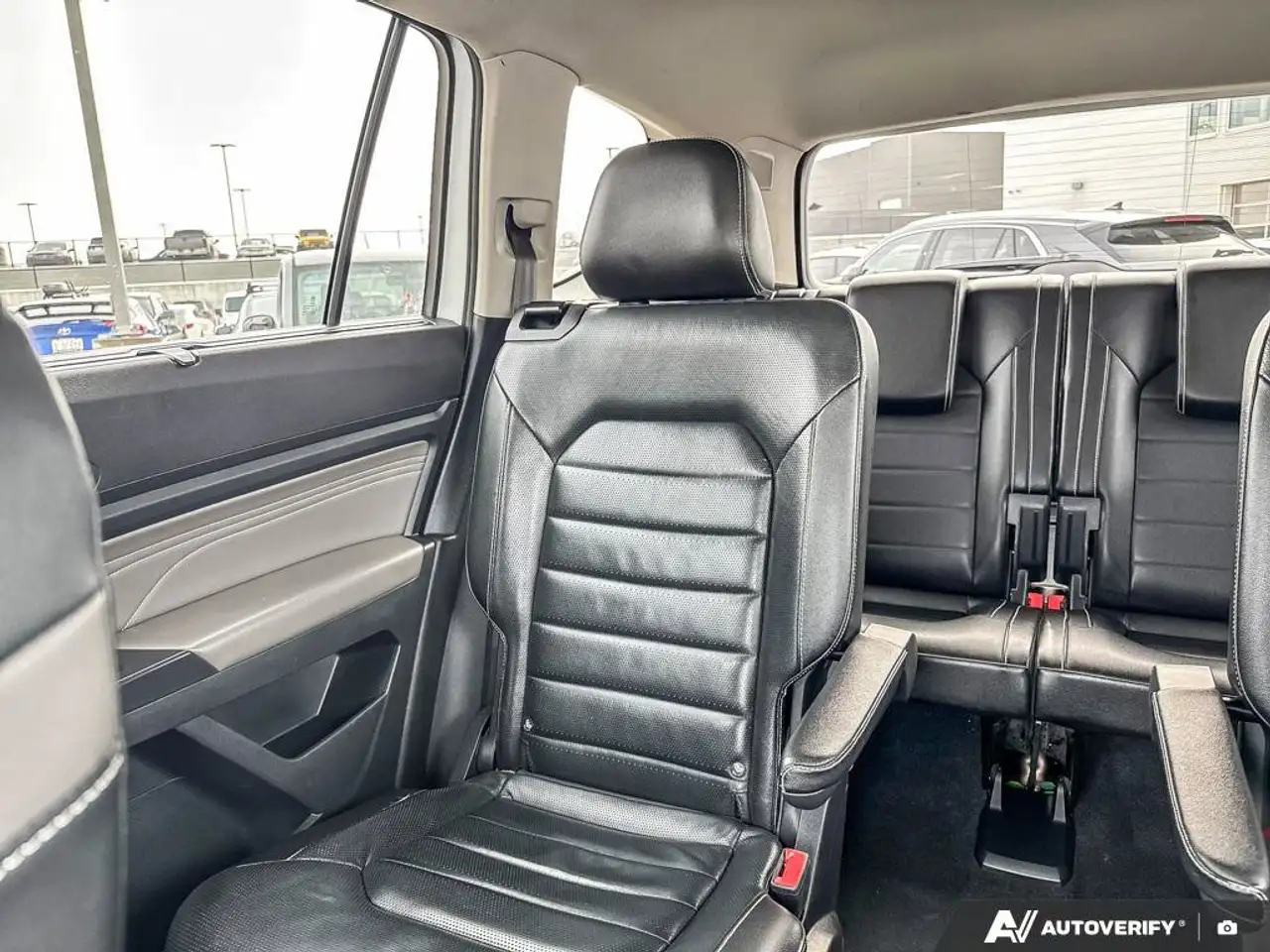 Volkswagen Atlas снимка Volkswagen Atlas