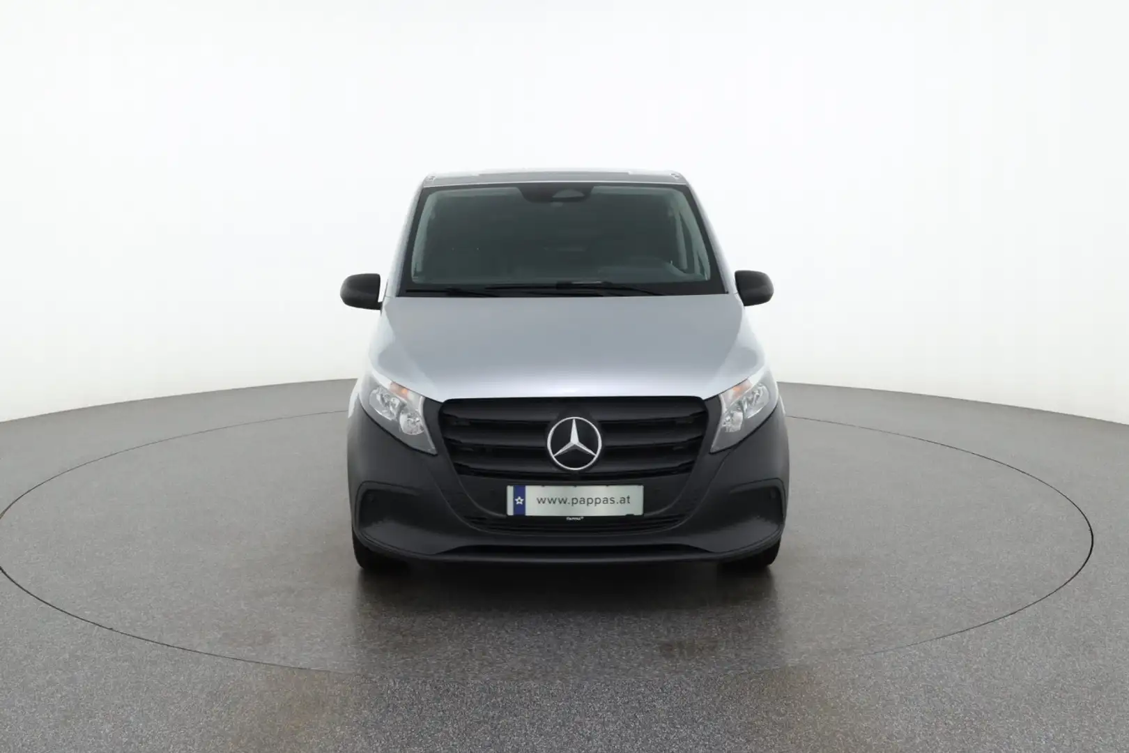 Mercedes-Benz Vito 114 CDI Kasten Lang Cam Argent - 2