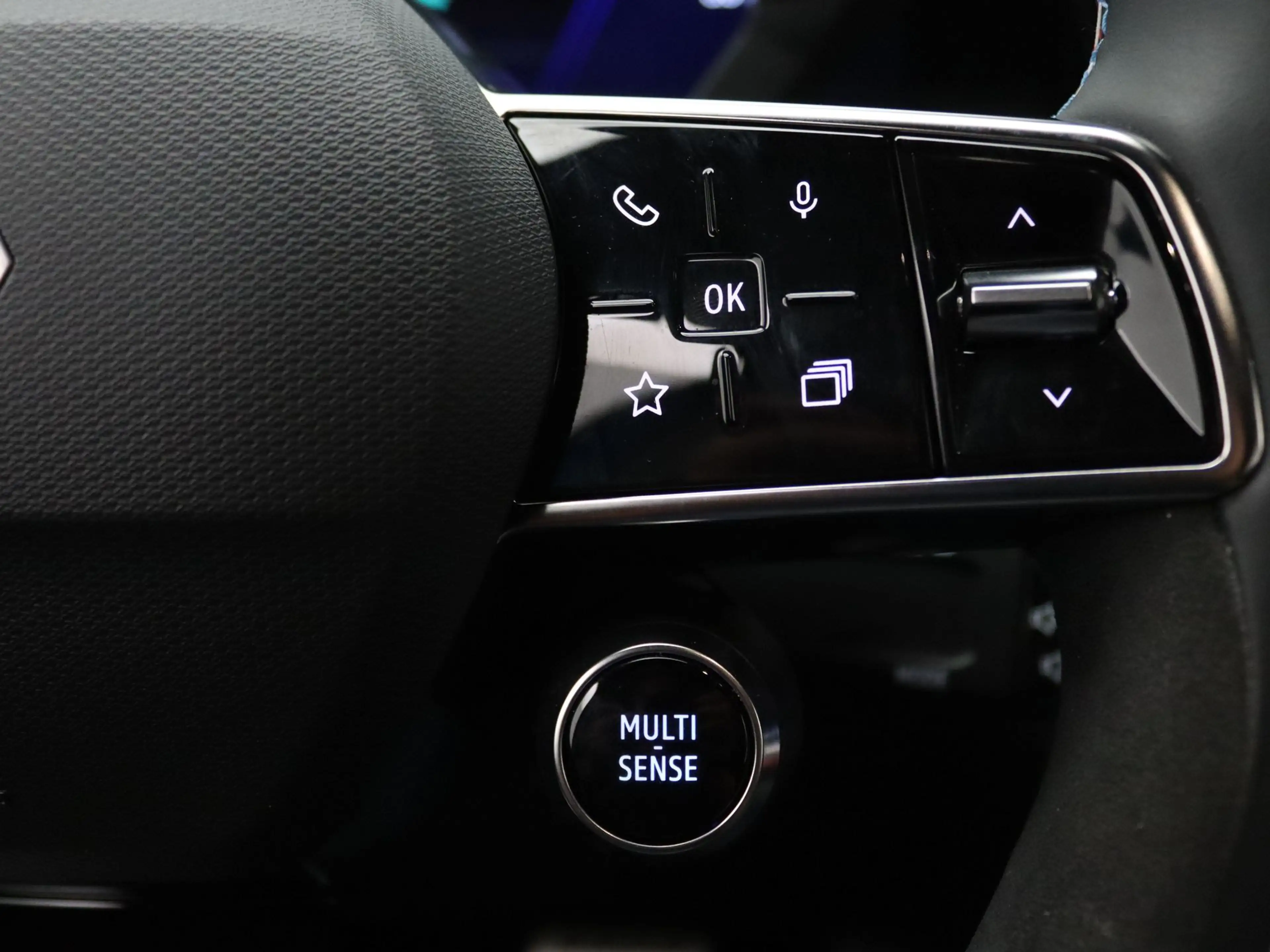 Renault Rafale 300pk E-Tech 4x4 plug-in hybrid atelier Alpine App — photo 15