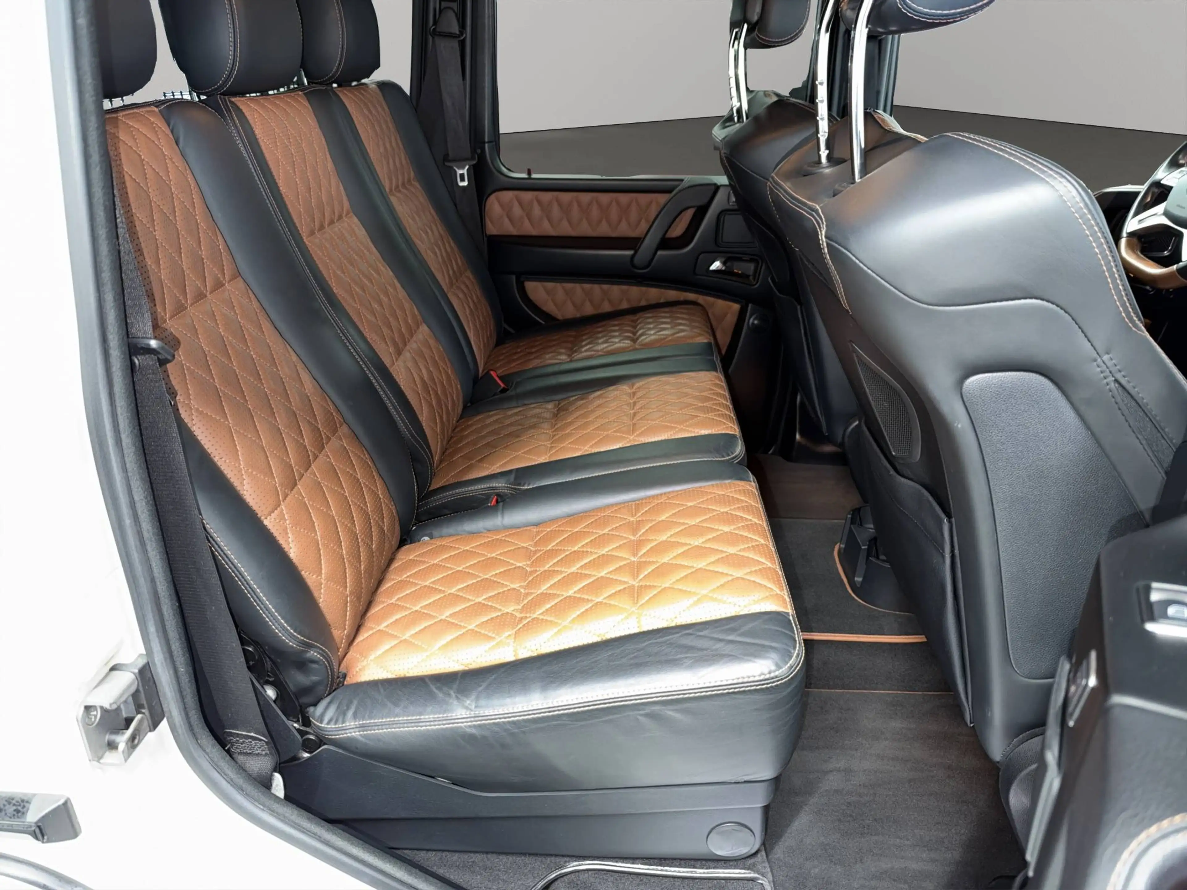 Mercedes-Benz G 63 AMG G 63 AMG Designo Exclusive Edition — photo 14