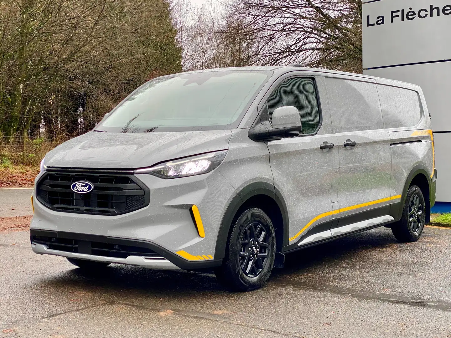 Ford Transit Custom TRAIL L2 / 2.0 170CH Auto 4WD (4X4) (2 side door) Gris - 2