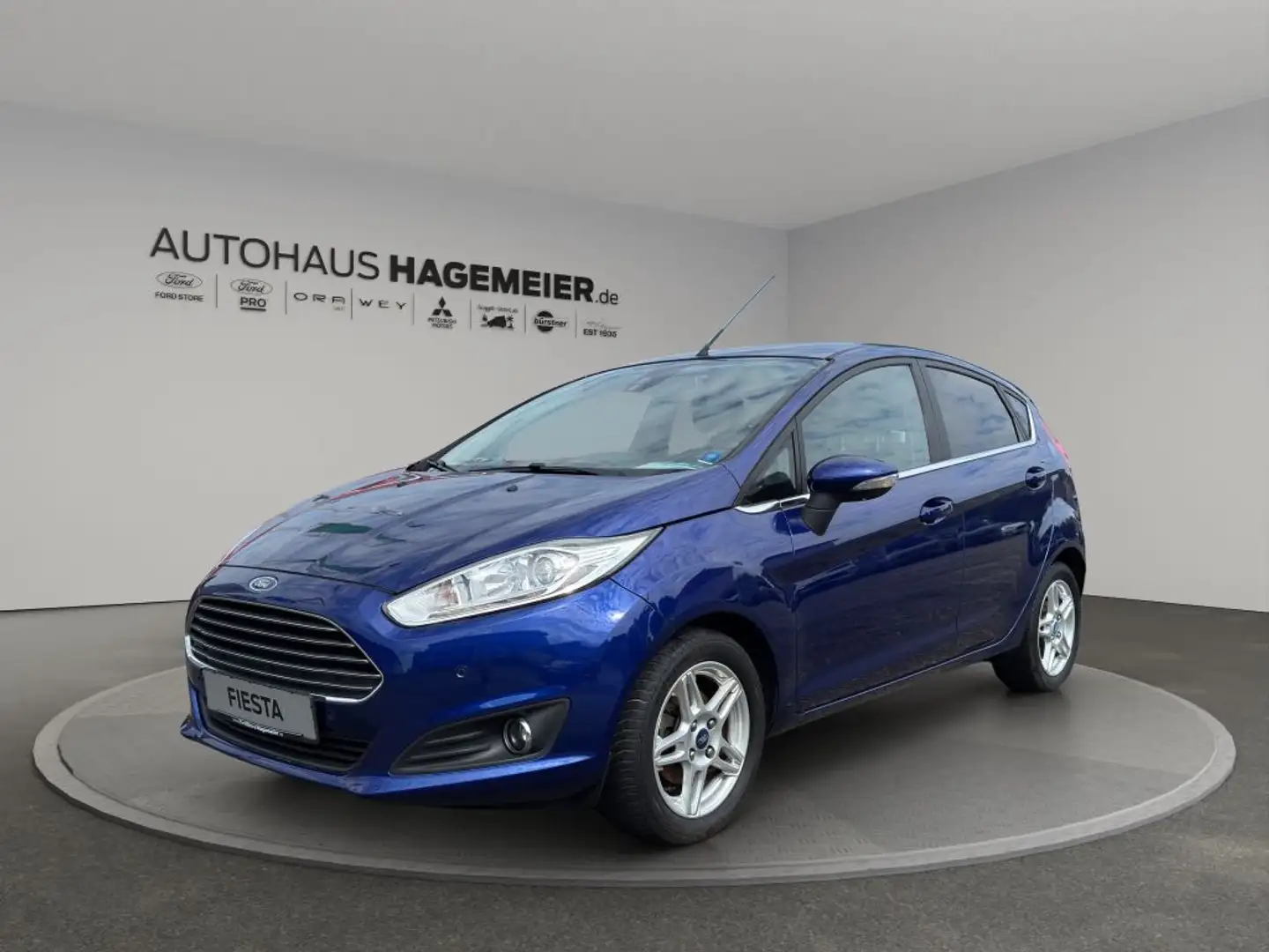Ford Fiesta 1.0 EcoBoost Titanium Blau - 1