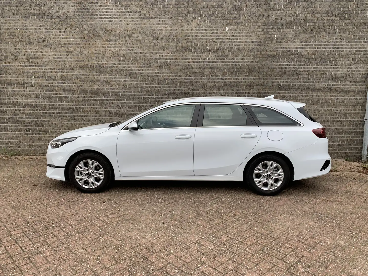 Kia Ceed SW / cee'd SW Sportswagon 1.0 T-GDi 120PK DynamicLine | Navigati Wit - 2