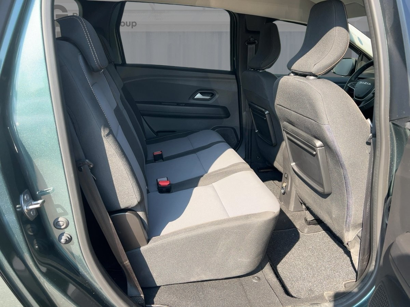 Dacia Jogger Extreme TCe 110 7-Sitzer SHZ PDC KLIMA ABS — photo 9