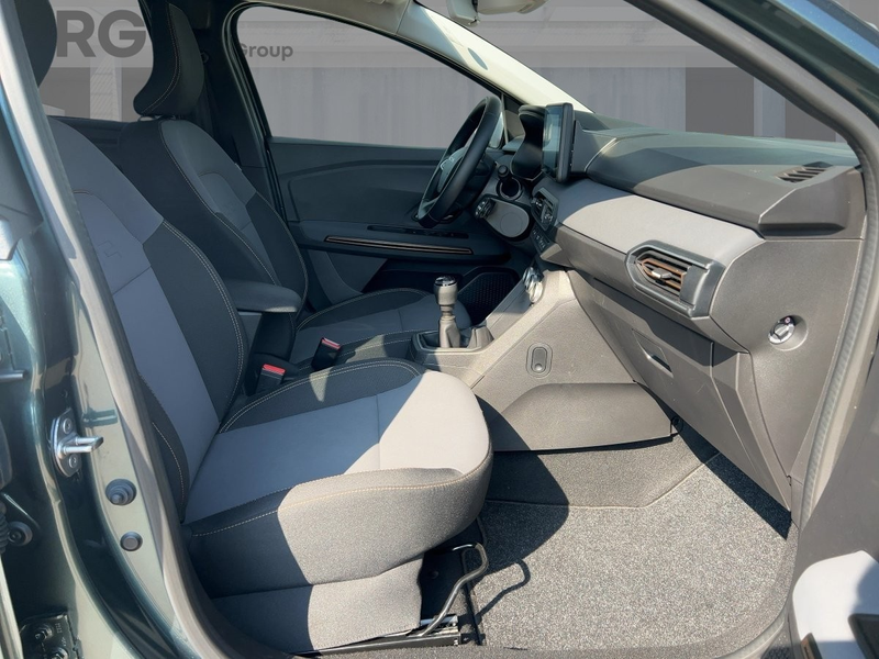 Dacia Jogger Extreme TCe 110 7-Sitzer SHZ PDC KLIMA ABS — photo 8