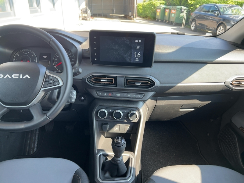 Dacia Jogger Extreme TCe 110 7-Sitzer SHZ PDC KLIMA ABS — photo 12