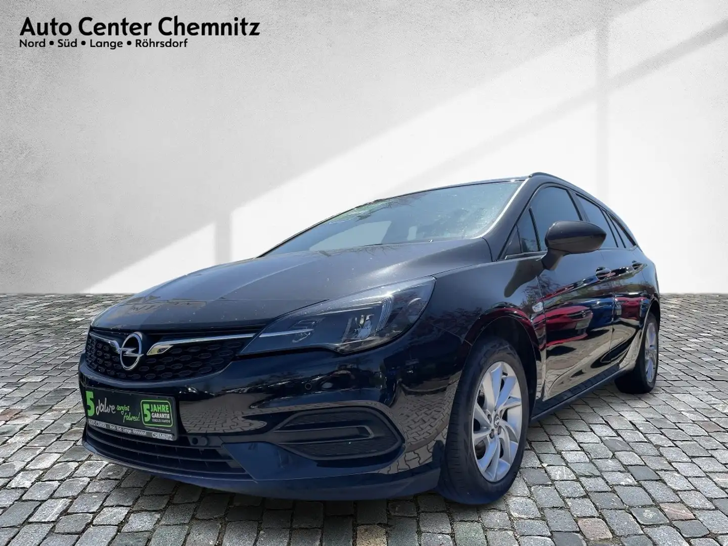 Opel Astra K ST 1.2 Edition LED/KlimaA/SHZ/LHZ/KAM/LM Zwart - 2
