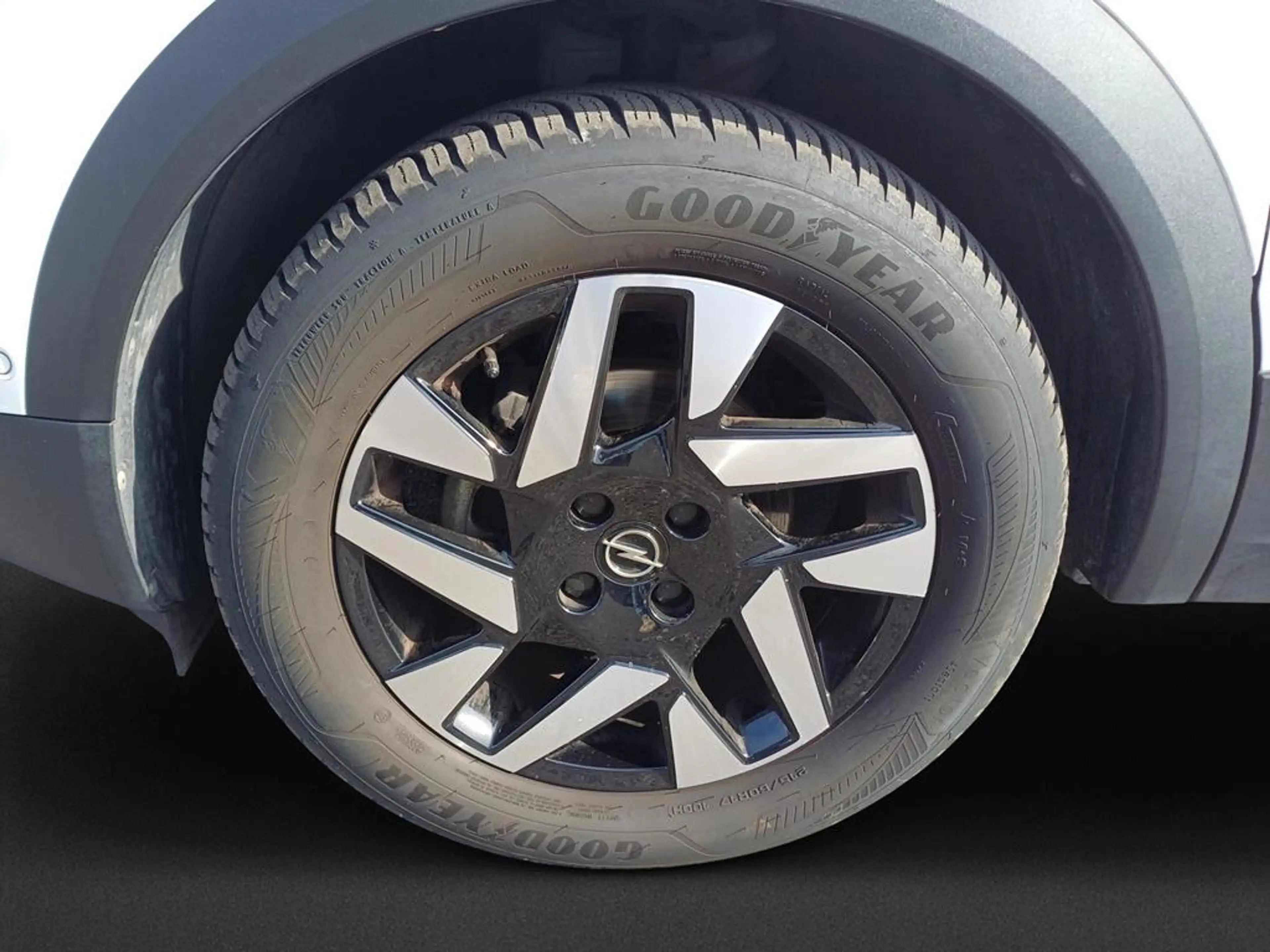 Opel Mokka . GS. 1.2 Direct — photo 8