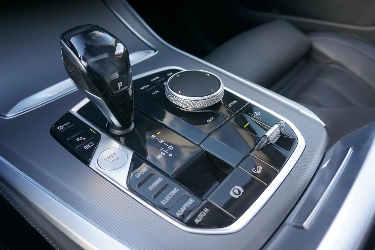 BMW X5 xDrive45e High Executive 94% Soh Pano Trekha, миниатюра 18