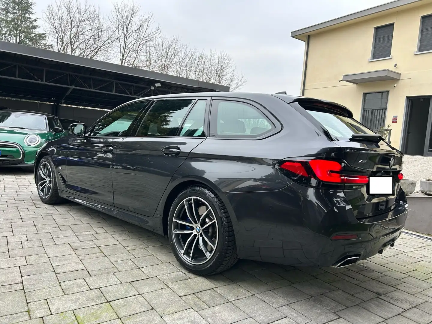 BMW 530 530d Touring mhev 48V xdrive Msport IVA ESPOSTA Grigio - 2