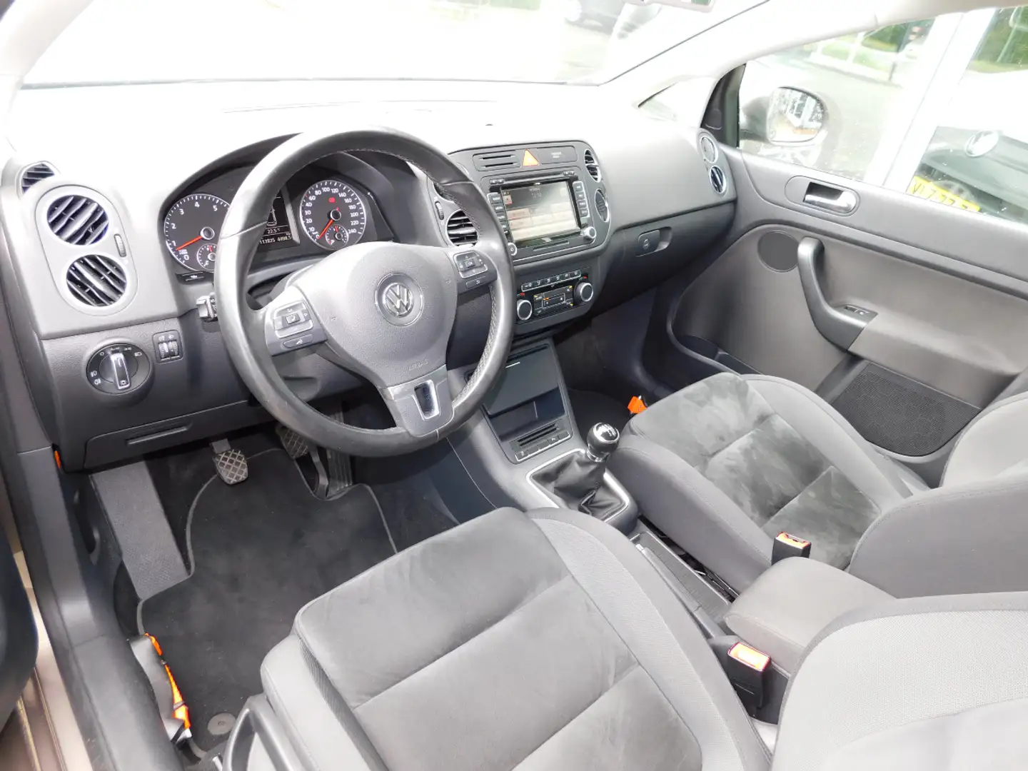 Volkswagen Golf Plus 1.4TSI 122PK HIGHLINE!! All-in Prijs! Trekhaak! Коричневий - 2