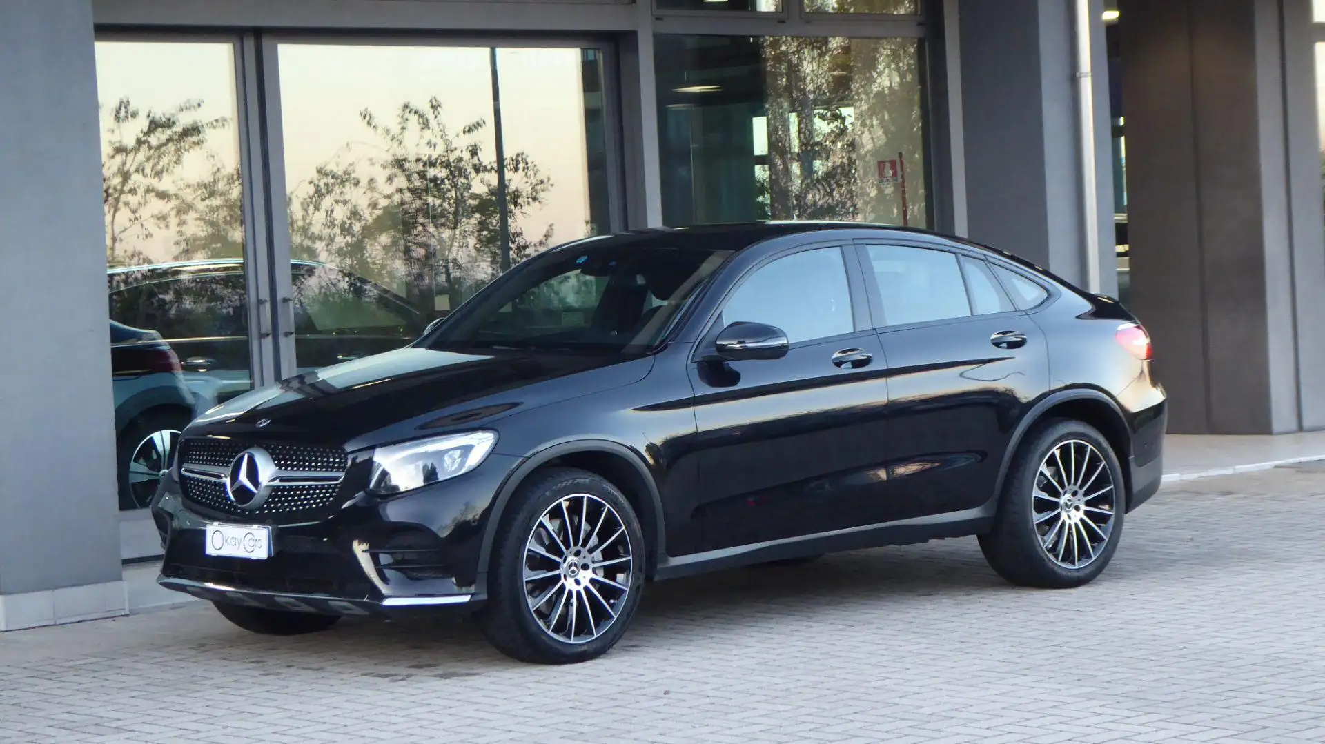 Mercedes-Benz GLC 250 d 4Matic Coupé AMG Noir - 1