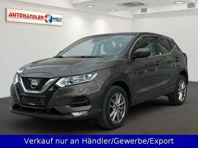 Nissan Qashqai 1.2 DIG T Automatik AAC SHZ Navi PDC