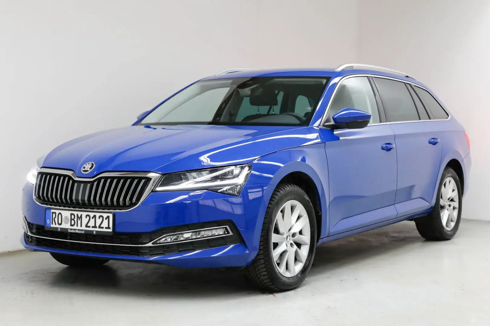 Skoda Superb Combi 2.0 TDI 4x4 DSG Kamera ACC Matrix Blau - 2