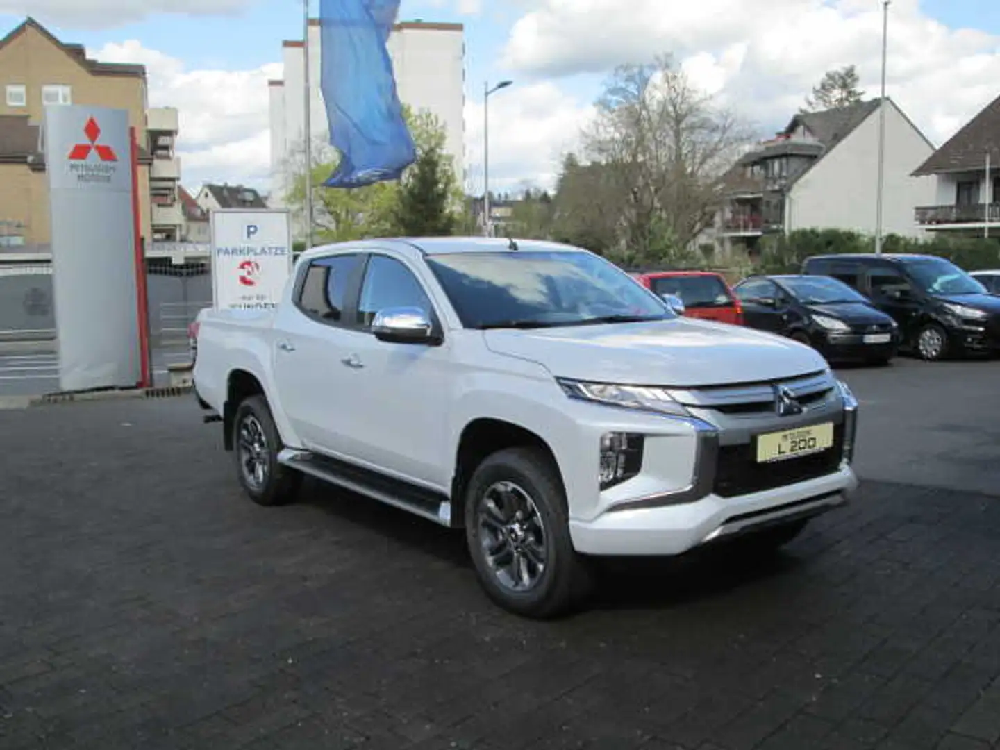 Mitsubishi L200 Doppelkabine Select 2.2 DI-D 4WD 6-Gang AHK 3100KG Weiß - 1