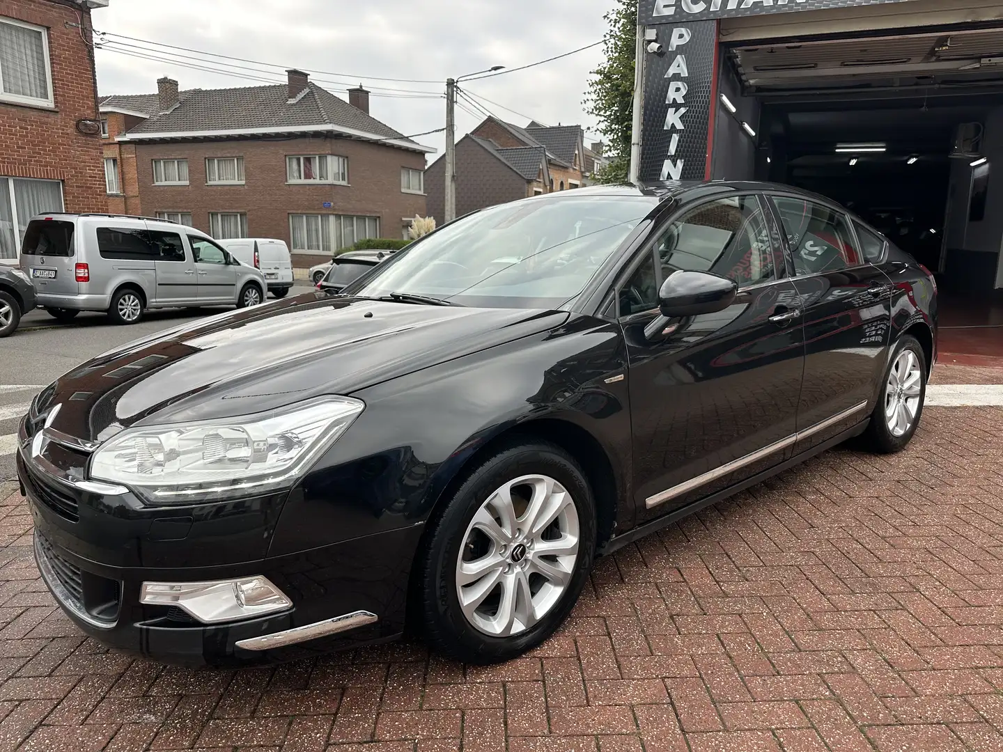 Citroen C5 C5 2.0 HDi Exclusive/CUIR GPS BOITE AUTOMATIQUE Noir - 1