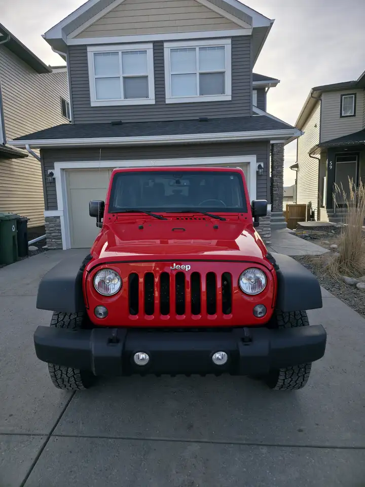 Jeep Wrangler снимка Jeep Wrangler