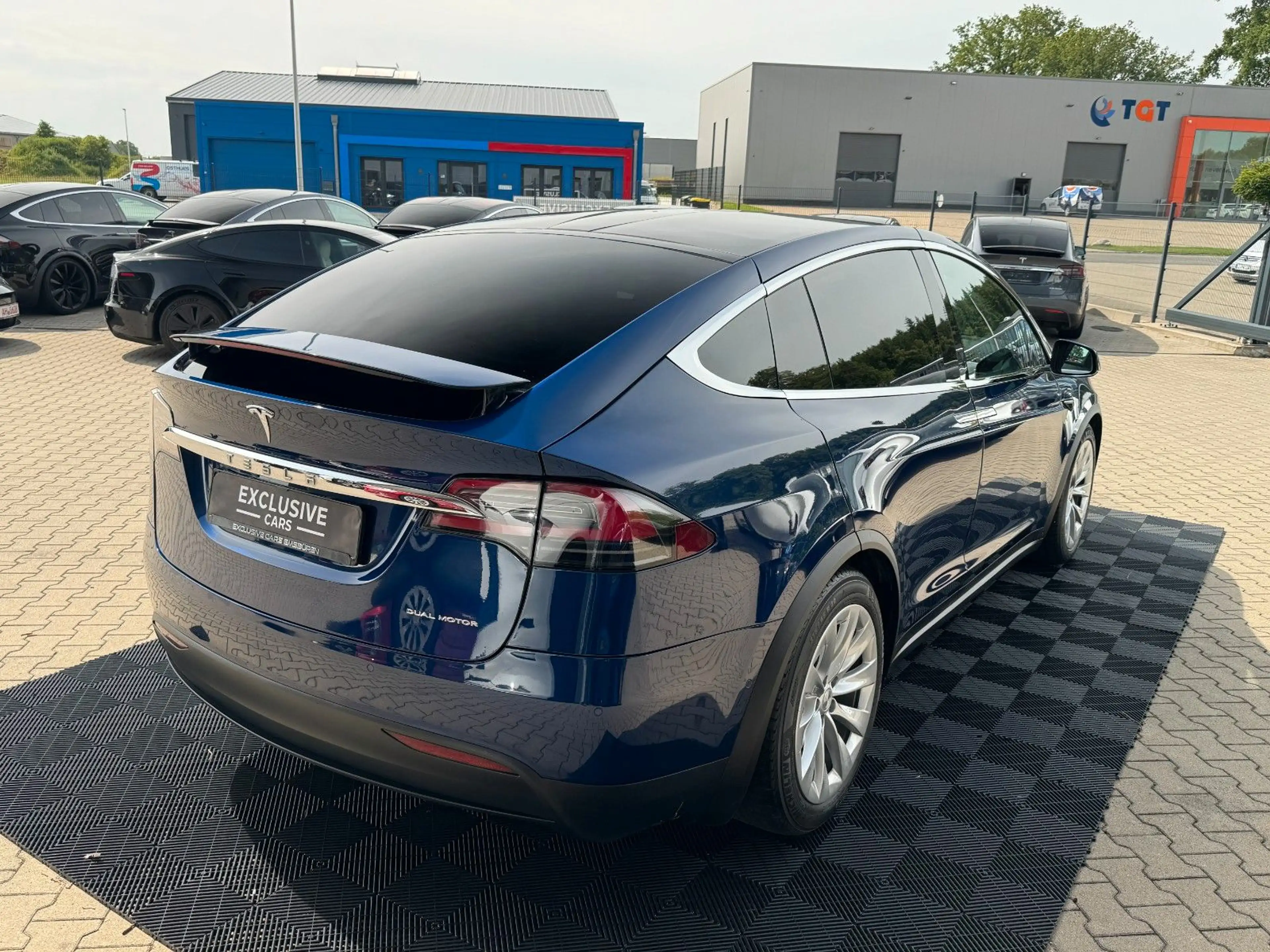Tesla Model X MODEL X LONG RAVEN PLUS DUAL MOTOR | 7 SEATER | — photo 10