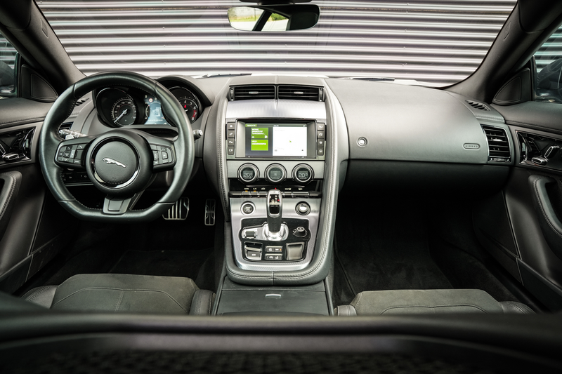 Jaguar F-Type 2.0T P300 R-Dynamic | LED | Panoramadak | Meridian — photo 8