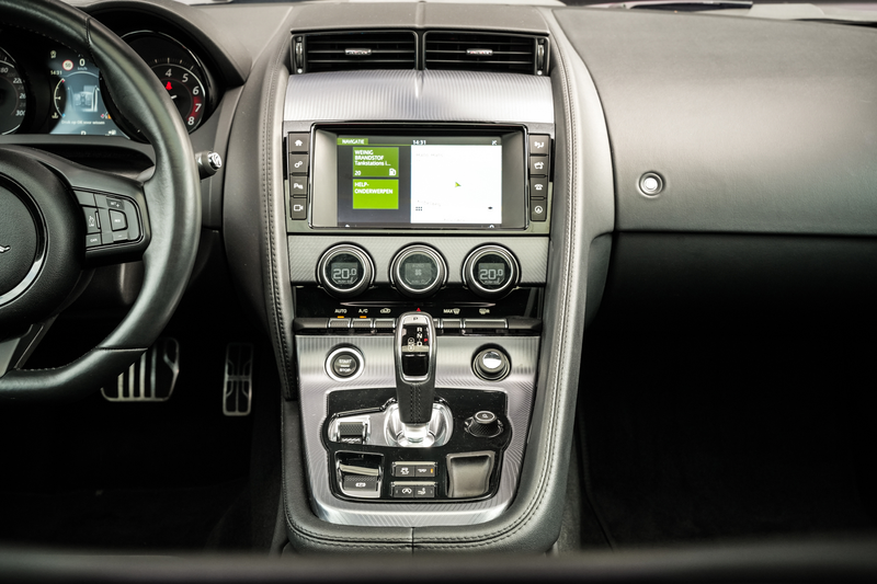 Jaguar F-Type 2.0T P300 R-Dynamic | LED | Panoramadak | Meridian — photo 9