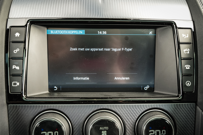 Jaguar F-Type 2.0T P300 R-Dynamic | LED | Panoramadak | Meridian — photo 26