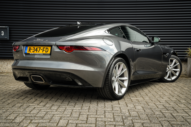 Jaguar F-Type 2.0T P300 R-Dynamic | LED | Panoramadak | Meridian — photo 2