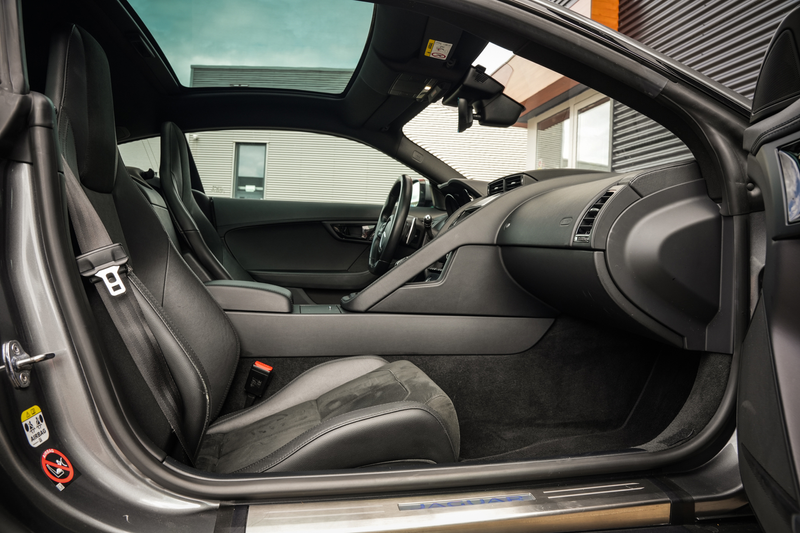 Jaguar F-Type 2.0T P300 R-Dynamic | LED | Panoramadak | Meridian — photo 13