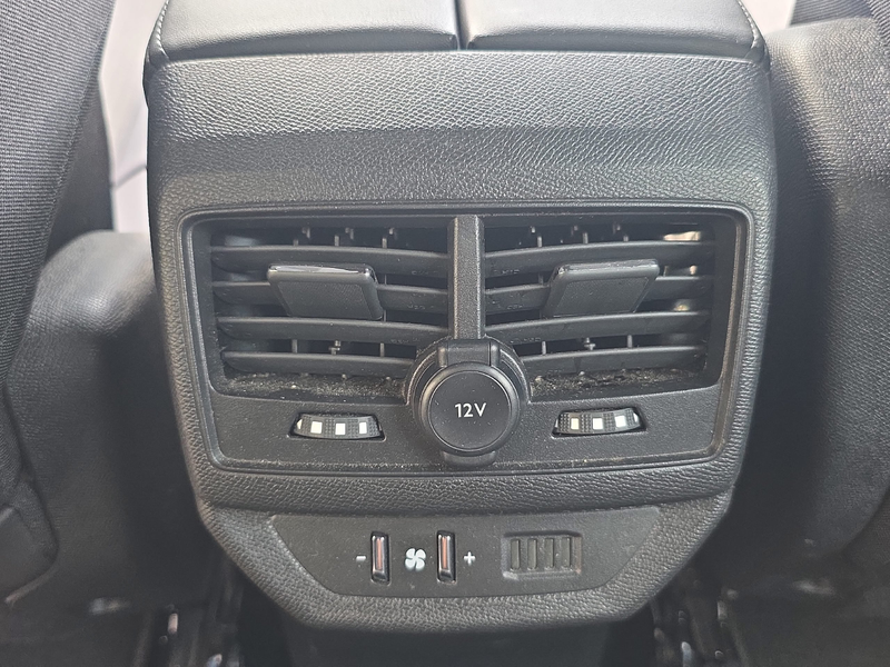 Peugeot 5008 1.2 PureTech 130 Allure Pack *Rückfahrkamera — photo 12