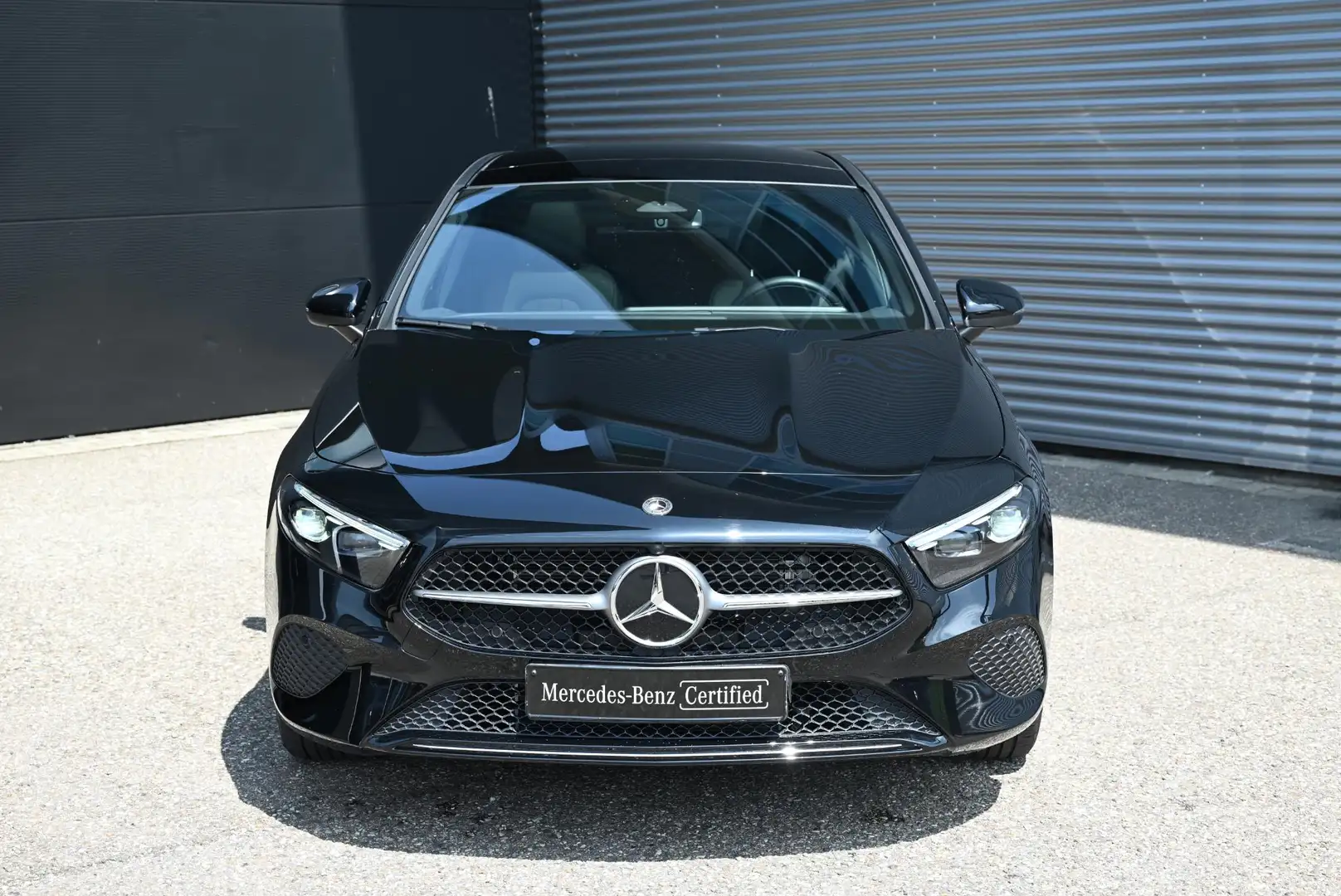 Mercedes-Benz A 250 Limousine e | Panoramadak | Luxury | MULTIBEAM LED Zwart - 2
