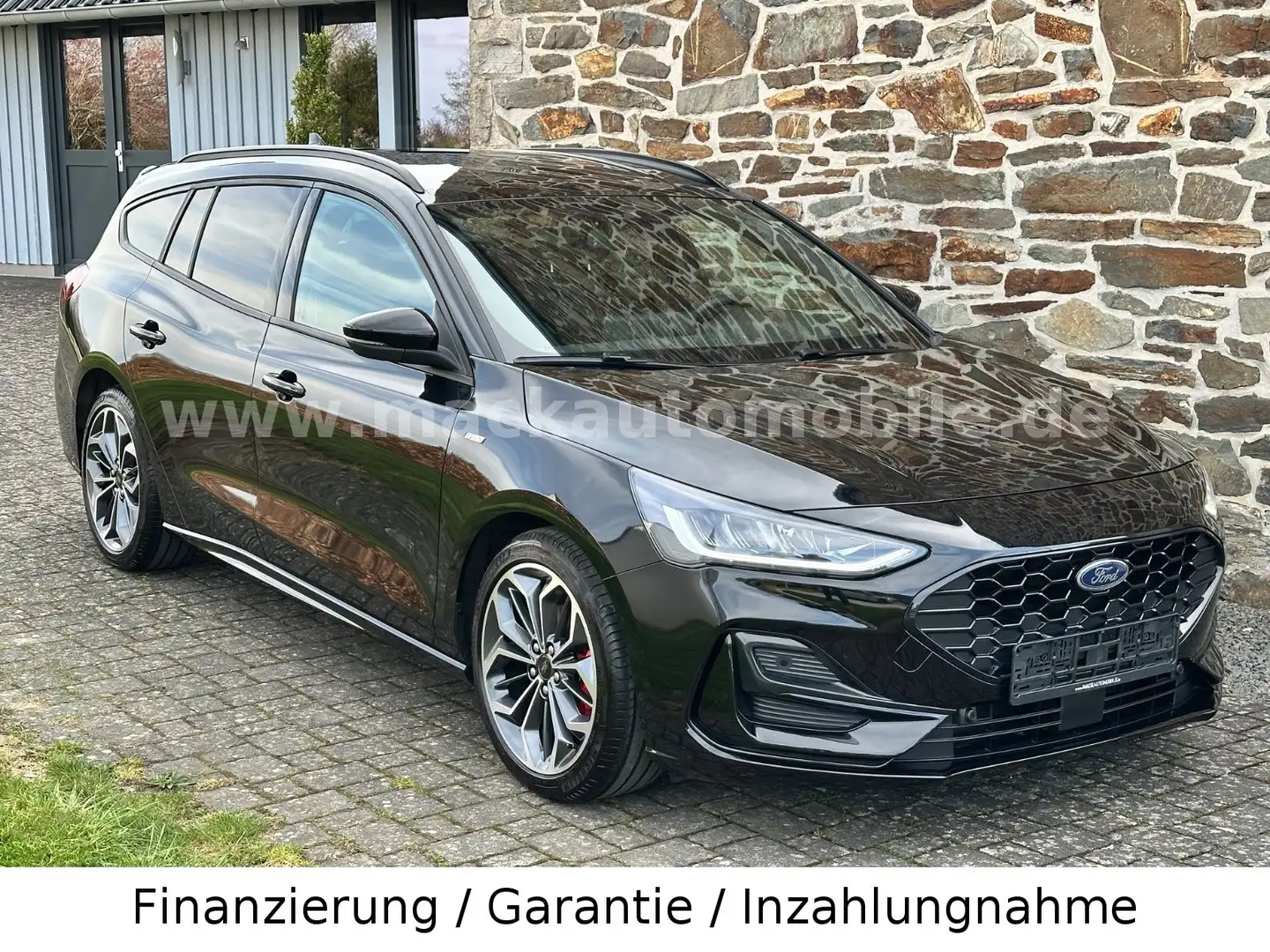 Ford Focus Turnier ST-Line X / AHK / Automatik / TOP Schwarz - 1