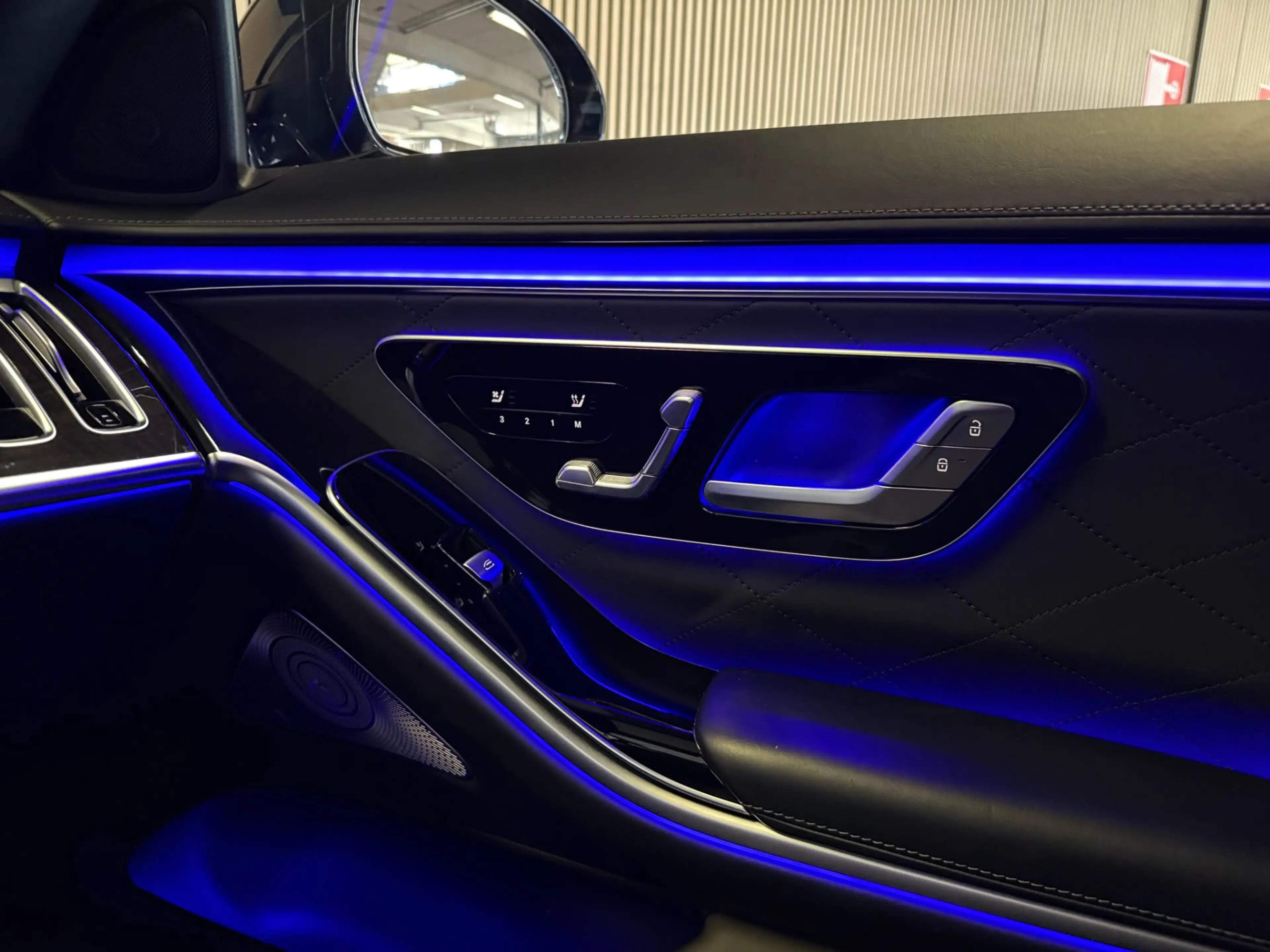 Mercedes-Benz S 350 350d Exclusive-PANORAMA-MEMORY-HEAD UP-BURMESTER-Z — photo 41