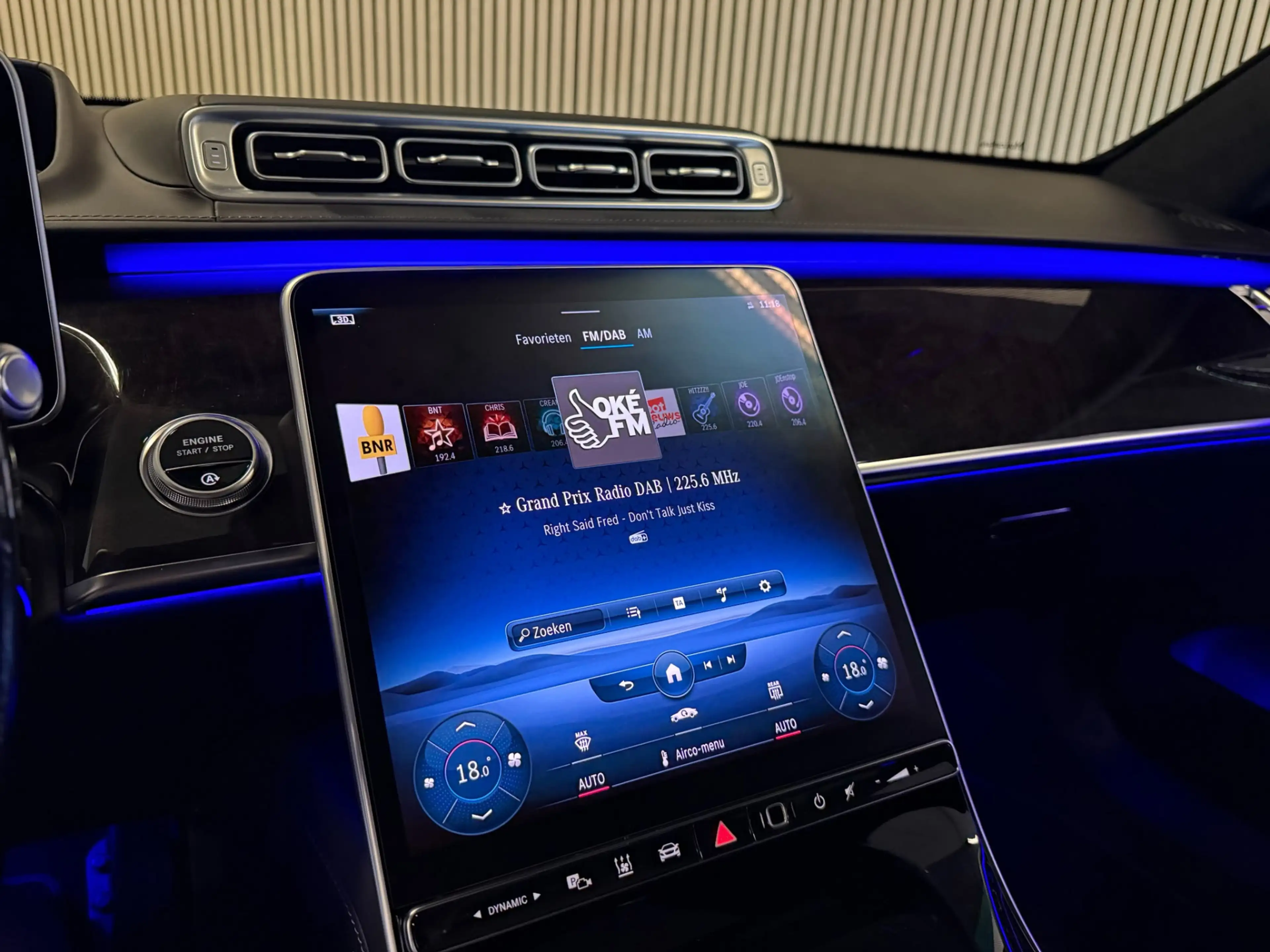 Mercedes-Benz S 350 350d Exclusive-PANORAMA-MEMORY-HEAD UP-BURMESTER-Z — photo 26