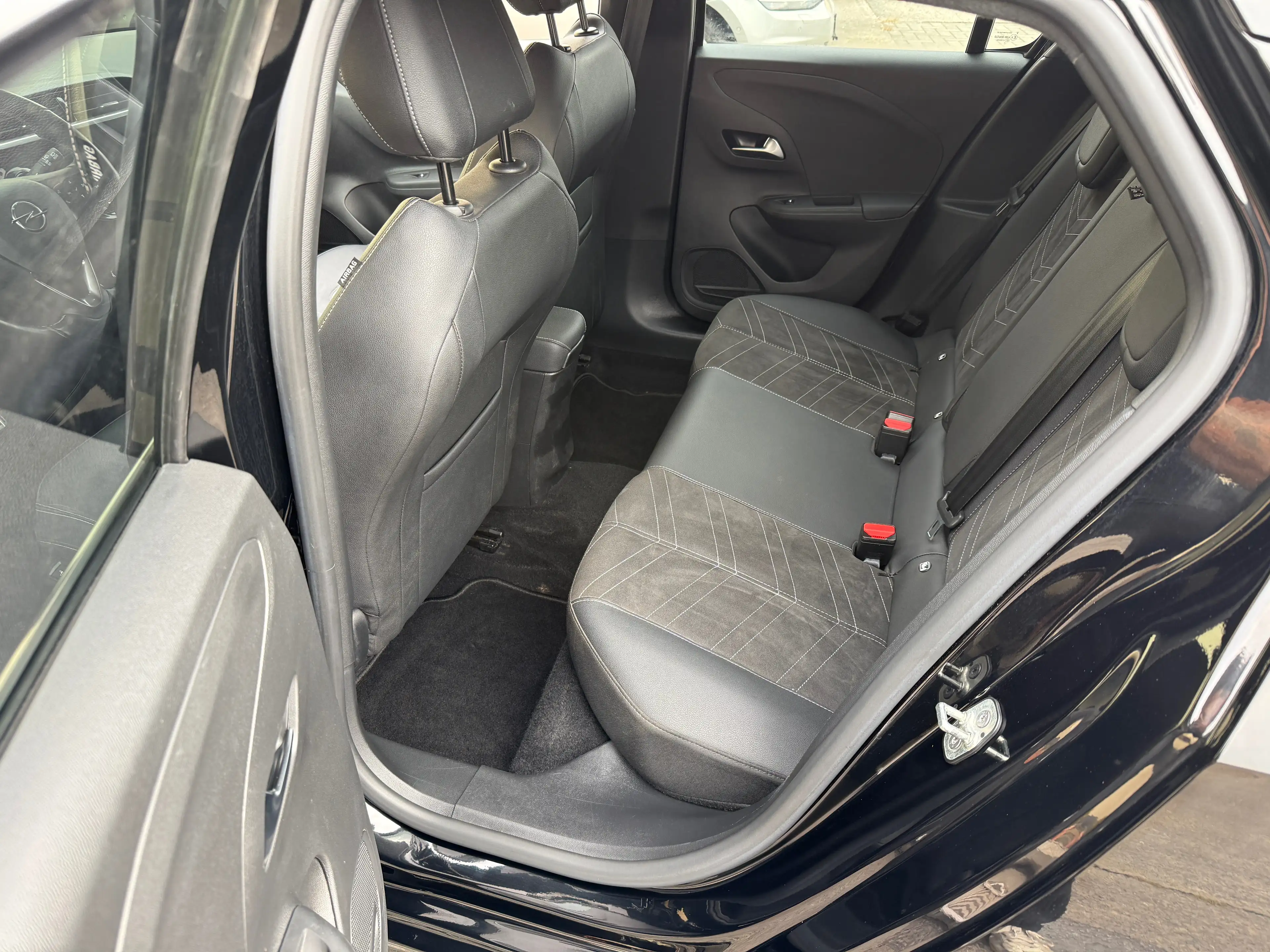 Opel Corsa-e *1. Hand*TÜV+ Insp Neu*PDC*SHZ* — photo 15