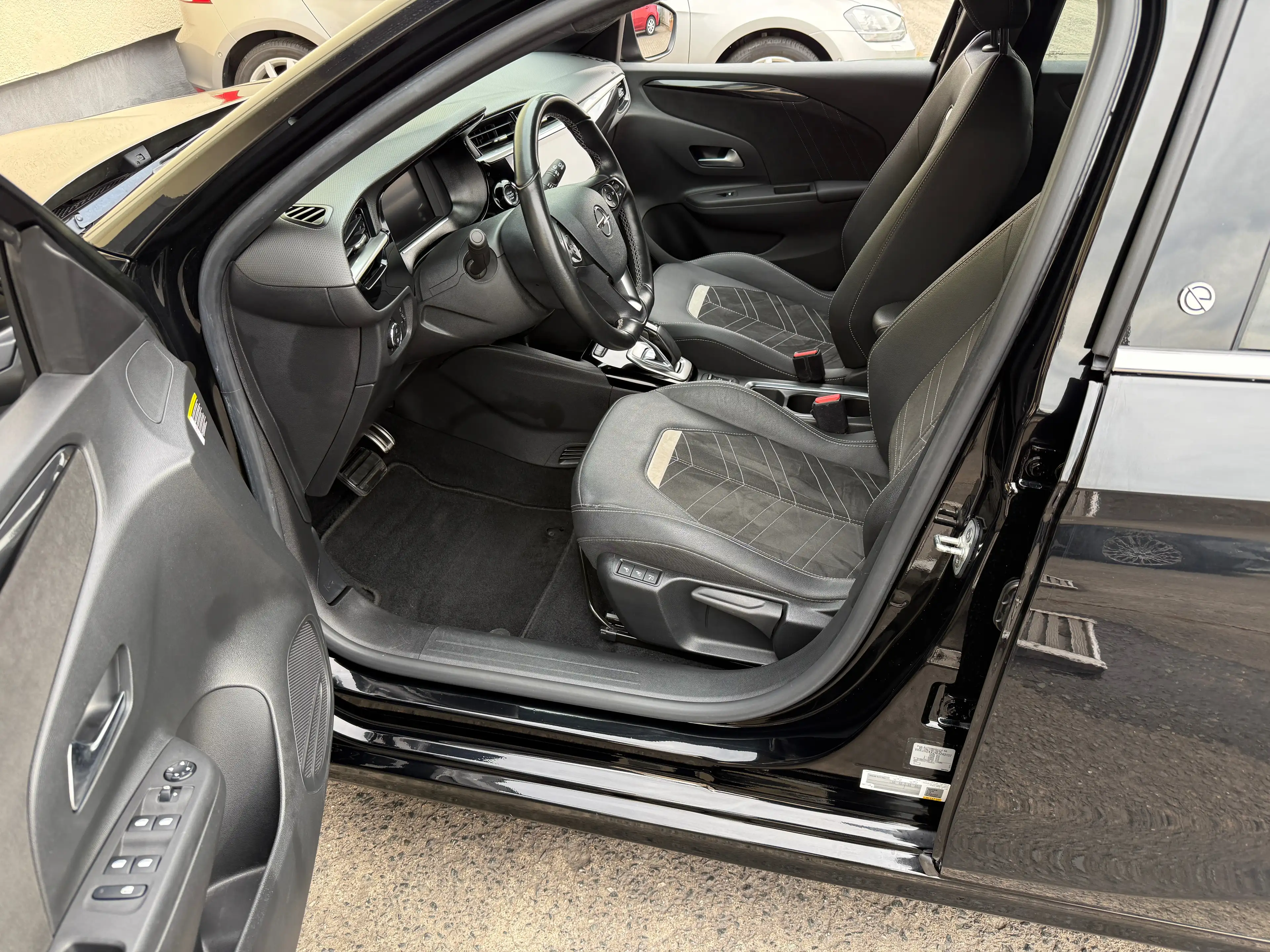 Opel Corsa-e *1. Hand*TÜV+ Insp Neu*PDC*SHZ* — photo 9