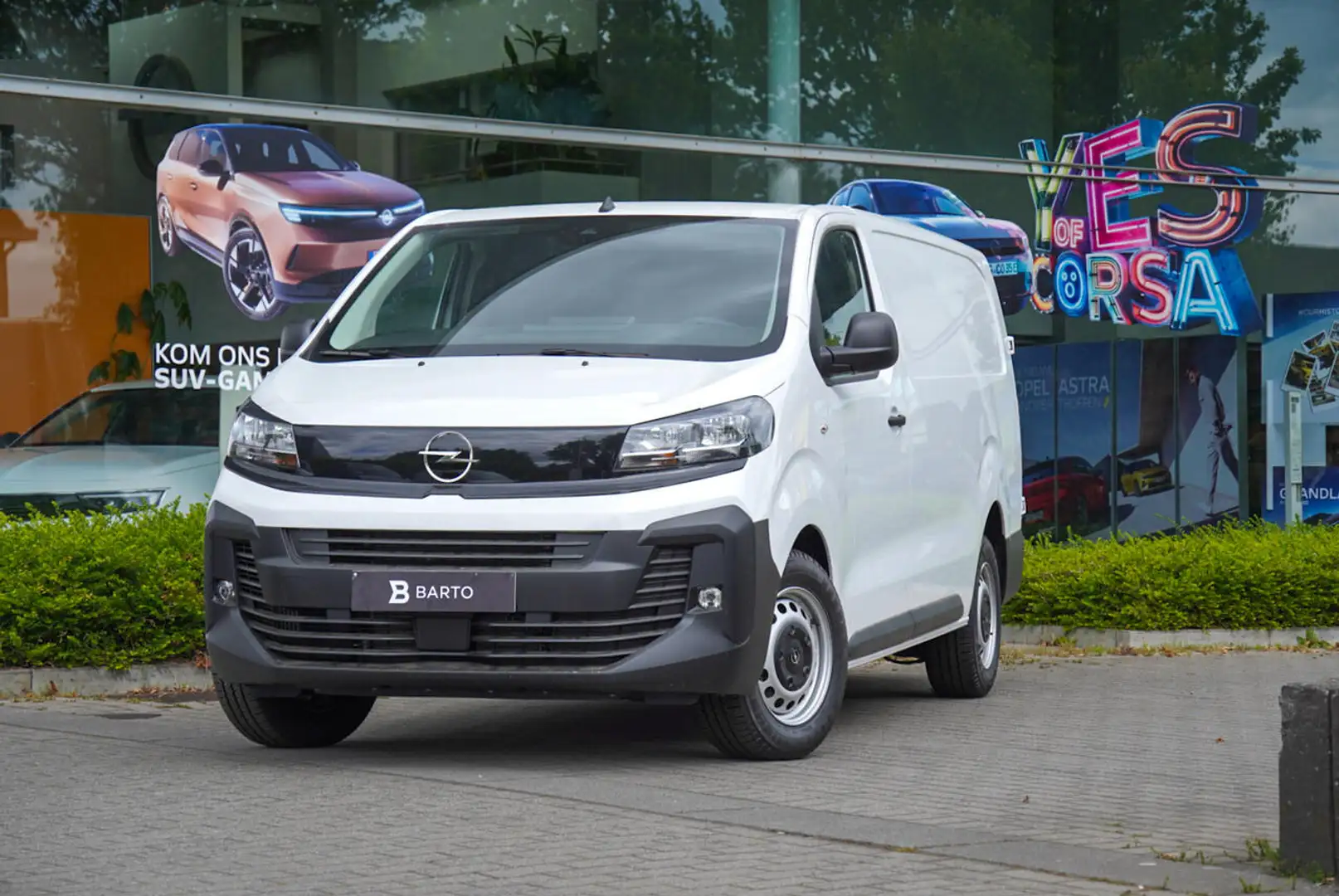 Opel Vivaro L3 - 2.0 Turbo D - MT - 145 PK Blanc - 1