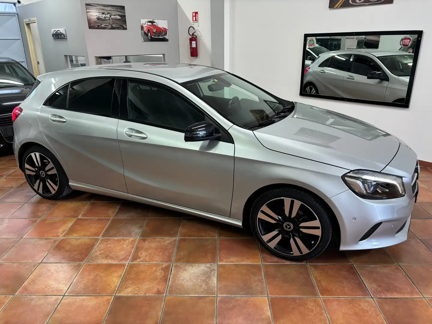 Mercedes-Benz A 180 A 180 cdi Premium E6 Gris - 2