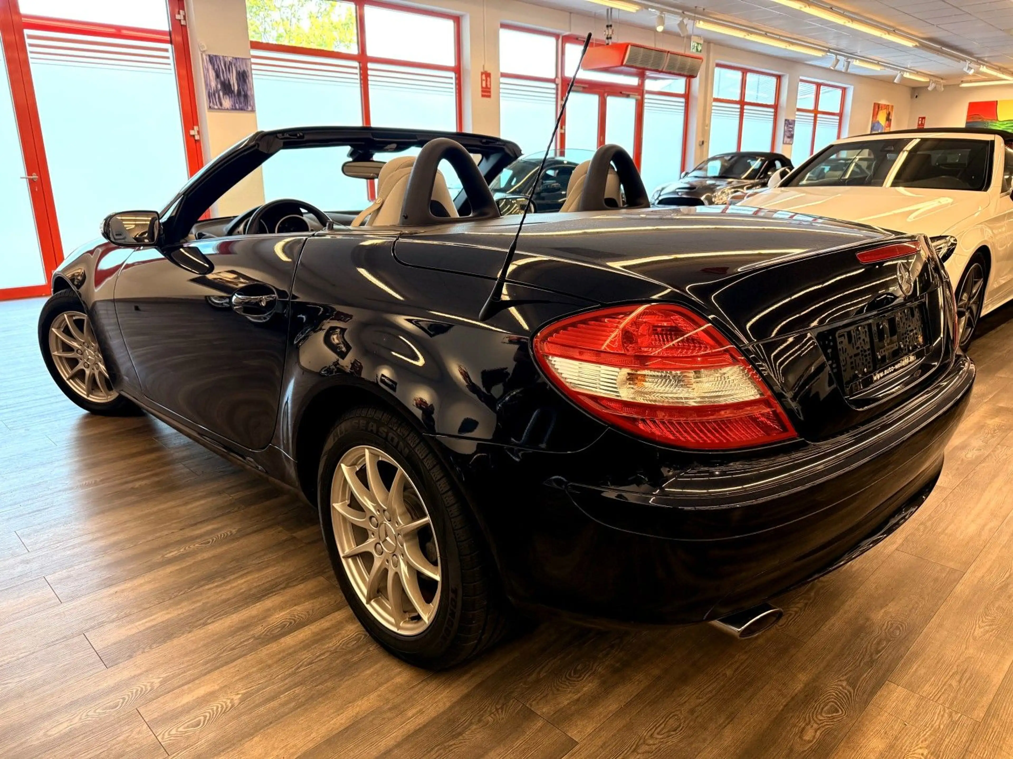 Mercedes-Benz SLK 200 Roadster Klima Leder Bester Zustand — photo 2